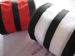 フランス製ワイヤーリボン・モダンストライプ　レッド/ホワイト